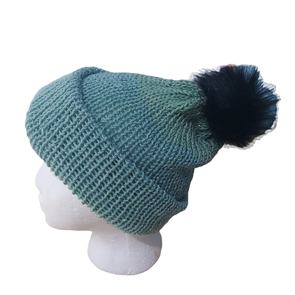 Hand Knit Green Beanie with Faux Fur Pompom - Picture 4 of 6